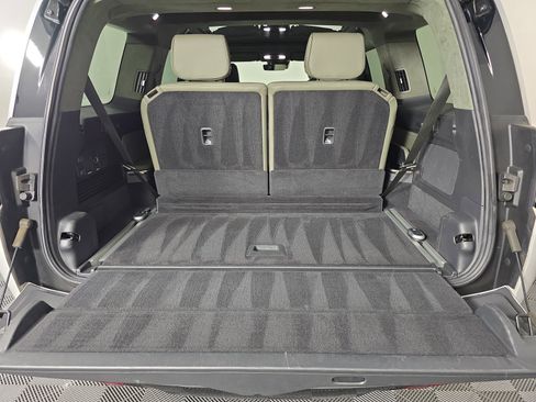 Used 2023 Rivian R1S Adventure AWD/4WD image 15