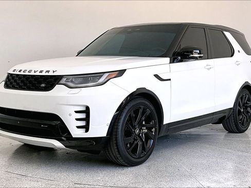 Used 2023 Land Rover Discovery S R-Dynamic image 14