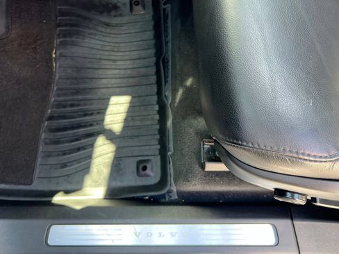 Used 2023 Volvo XC90 B5 Core AWD/4WD image 27