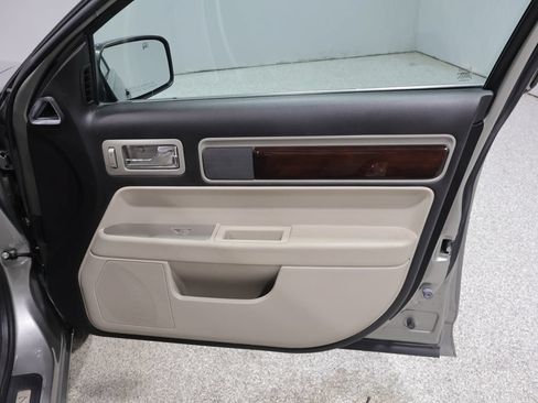 Used 2008 Lincoln MKZ AWD image 22