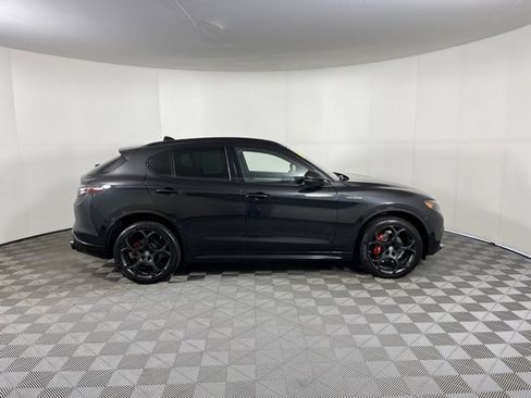 Used 2025 Alfa Romeo Stelvio Sprint w/ Veloce Package image 8