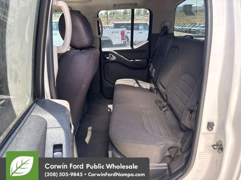 Used 2006 Nissan Frontier NISMO w/ (J01) Sunroof Pkg AWD/4WD image 12