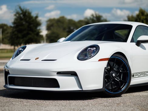 Used 2022 Porsche 911 GT3 RWD image 16
