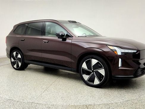Used 2025 Volvo EX90 Ultra AWD/4WD image 3