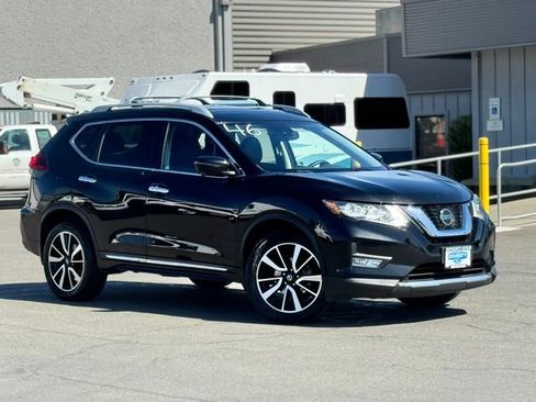 Used 2019 Nissan Rogue SL w/ Premium Package AWD/4WD image 4
