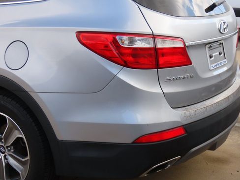 Used 2014 Hyundai Santa Fe GLS image 14