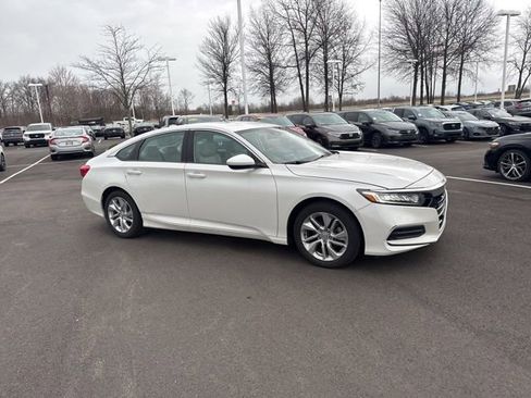 Used 2019 Honda Accord LX image 6