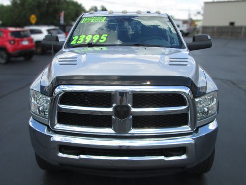 Used 2015 RAM 2500 Tradesman w/ Chrome Appearance Group AWD/4WD image 7