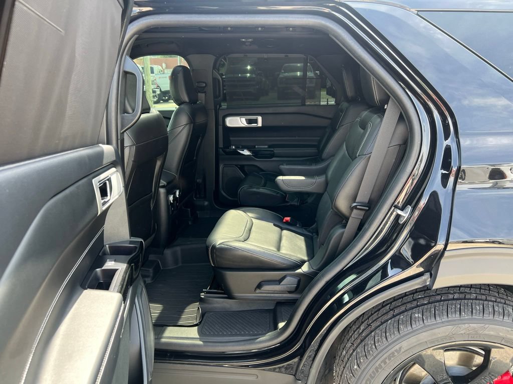 Used 2023 Ford Explorer ST w/ Equipment Group 401A AWD/4WD image 17