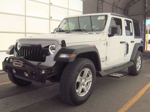 Used 2018 Jeep Wrangler Unlimited Sport S AWD/4WD image 1
