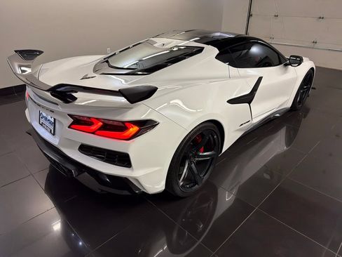 Used 2023 Chevrolet Corvette Z06 w/ Engine Appearance Package RWD image 6