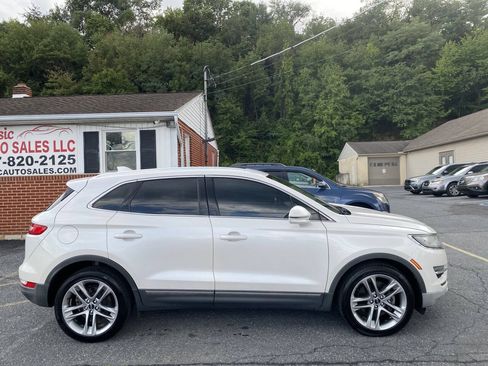 Used 2017 Lincoln MKC Reserve w/ Lincoln MKC Climate Package AWD/4WD image 4