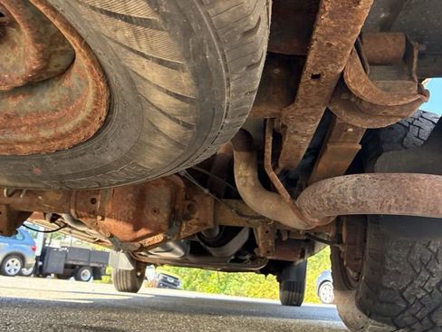 Used 2011 Ford E-350 and Econoline 350 Extended Super Duty w/ PWR Group image 38