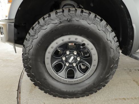 Certified 2021 Ford F150 Raptor w/ Equipment Group 801A High AWD/4WD image 7