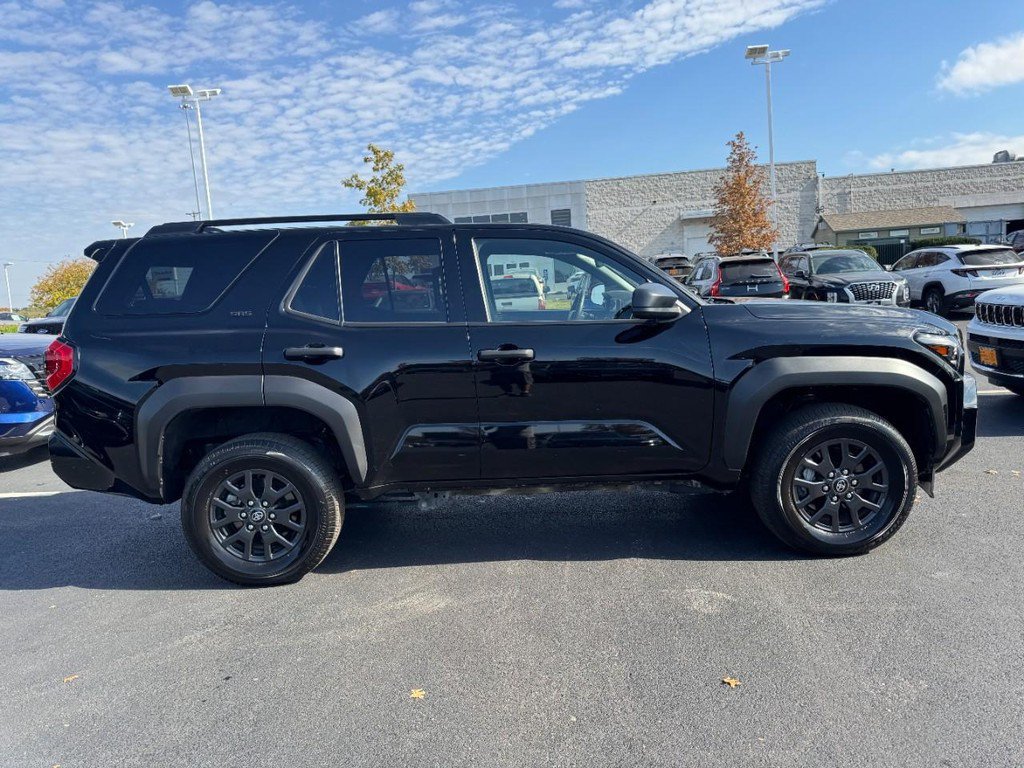 Used 2026 Toyota 4Runner SR5 AWD/4WD image 2
