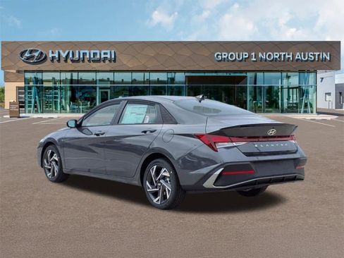 New 2025 Hyundai Elantra Sport image 7