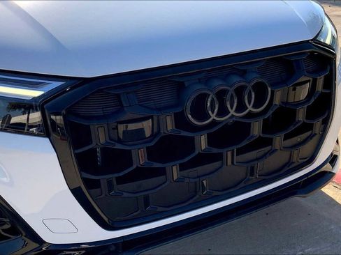 Used 2025 Audi SQ7 Premium Plus w/ Executive Package image 29