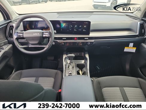 New 2026 Kia Sorento LX FWD image 14