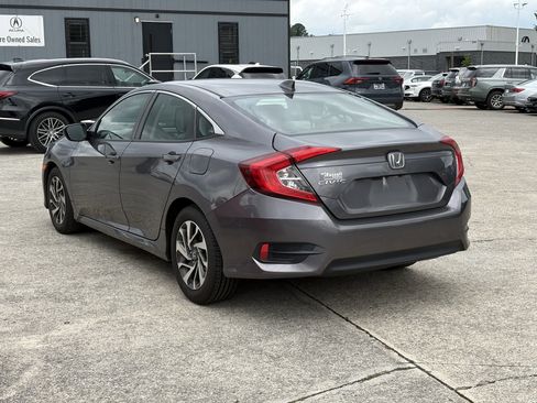 Used 2017 Honda Civic EX image 3