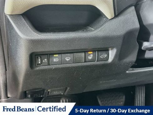 Used 2021 Toyota RAV4 XLE Premium AWD/4WD image 21