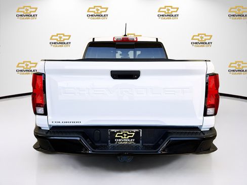 Used 2024 Chevrolet Colorado W/T w/ WT Convenience Package II RWD image 6