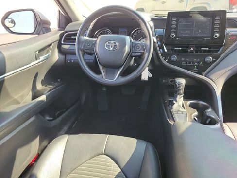 Used 2023 Toyota Camry SE image 12