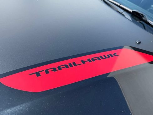 Used 2024 Jeep Compass Trailhawk AWD/4WD image 5