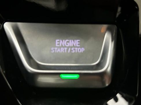 Used 2025 GMC Sierra 2500 Denali Ultimate image 3