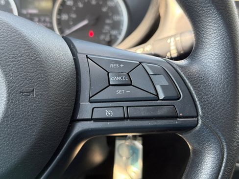 Used 2023 Nissan Versa S FWD image 25