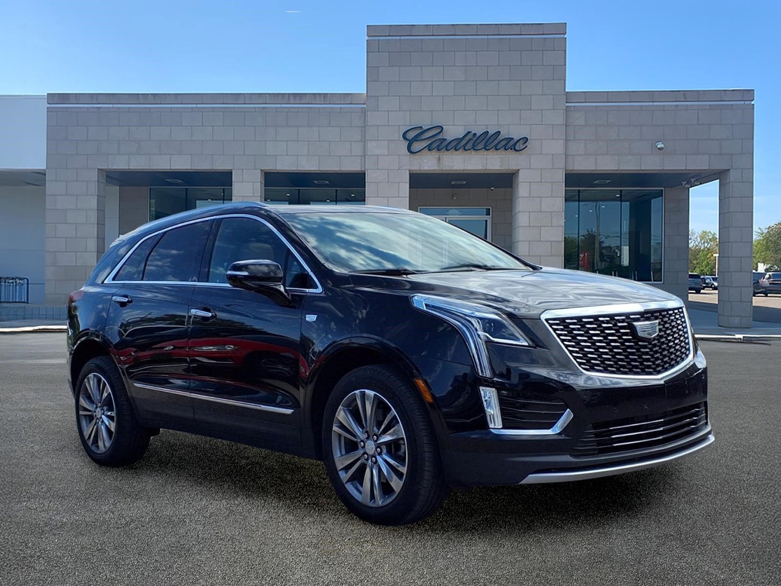 Used 2024 Cadillac XT5 Premium Luxury AWD/4WD image 3