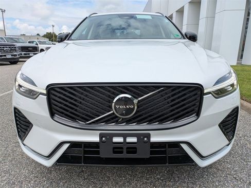 New 2026 Volvo XC60 B5 Ultra w/ Protection Package Premier image 9