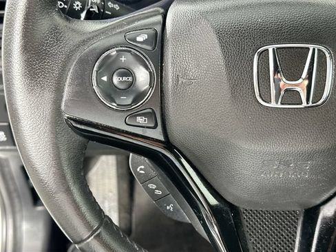 Used 2021 Honda HR-V Sport image 18