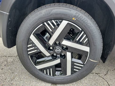 New 2026 Nissan Kicks SV FWD image 9