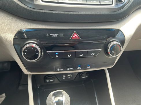 Used 2016 Hyundai Tucson SE w/ Option Group 02 FWD image 18