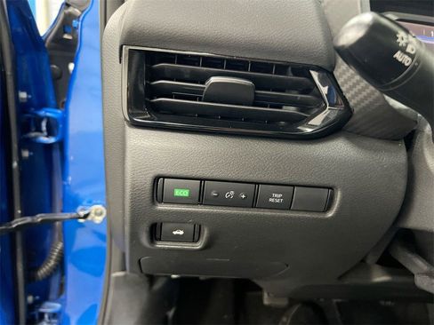 Used 2023 Nissan Sentra SV image 17