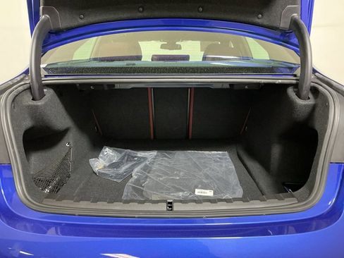 Certified 2025 BMW 330i Sedan w/ M Sport Package RWD image 28