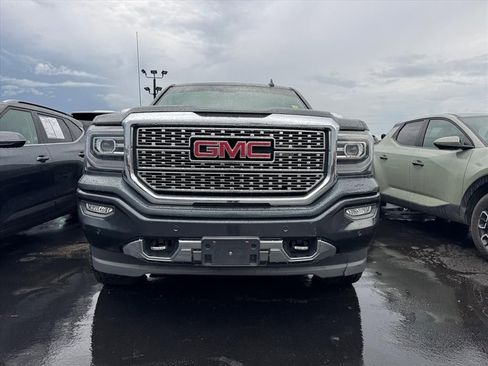 Used 2018 GMC Sierra 1500 Denali w/ Denali Ultimate Package AWD/4WD image 10