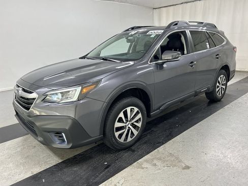 Used 2022 Subaru Outback Premium AWD/4WD image 5