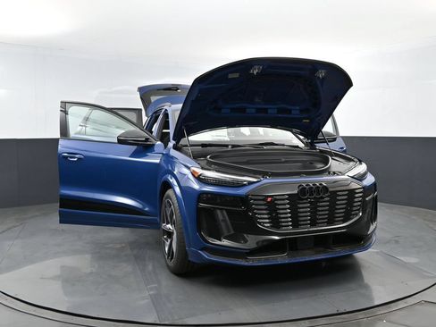 New 2027 Audi SQ6 e-tron Premium Plus AWD/4WD image 26