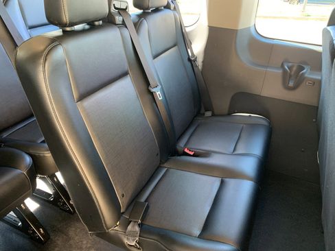 Used 2023 Ford Transit 350 XL image 26