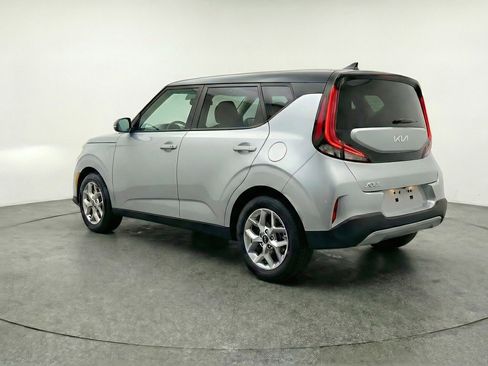 Used 2025 Kia Soul LX w/ LX Technology Package image 6