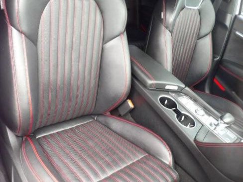 Used 2024 Genesis G70 2.5T w/ Sport Prestige Package image 25