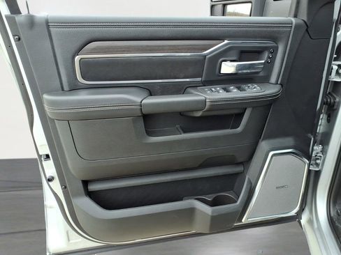 New 2026 RAM 2500 Laramie AWD/4WD image 20