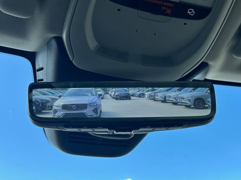 New 2026 Volvo XC60 B5 Plus w/ Climate Package image 17