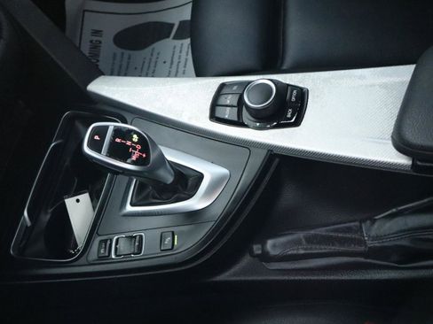 Used 2017 BMW 330i xDrive Sedan AWD/4WD image 20
