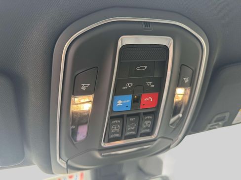 Used 2026 Jeep Grand Cherokee Limited AWD/4WD image 28