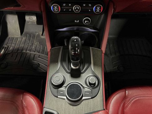 Used 2019 Alfa Romeo Stelvio Ti image 30