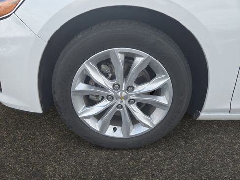 Used 2024 Chevrolet Malibu LT image 14