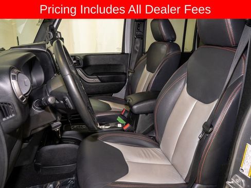 Used 2018 Jeep Wrangler Unlimited Sport S AWD/4WD image 10