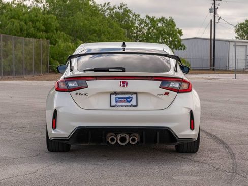 Used 2025 Honda Civic Type R image 6